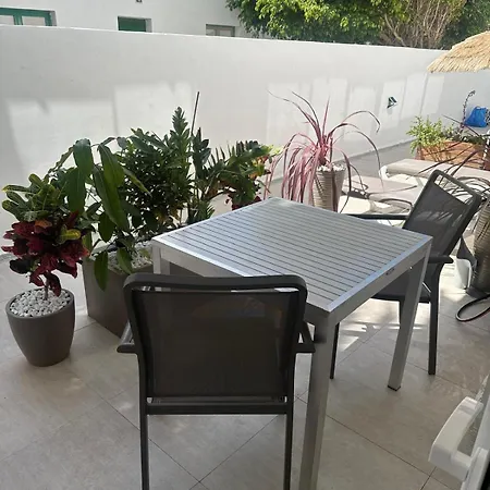 Apartment 200 Metres From The Beach! Tias