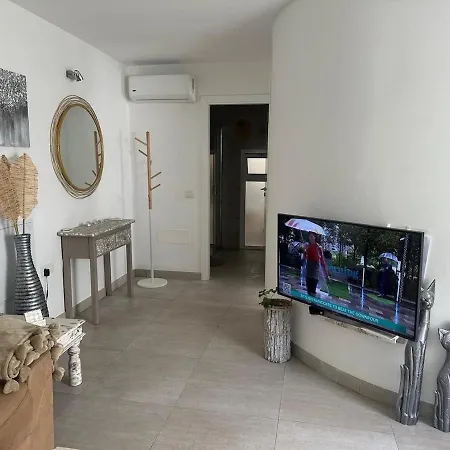200 Metres From The Beach!